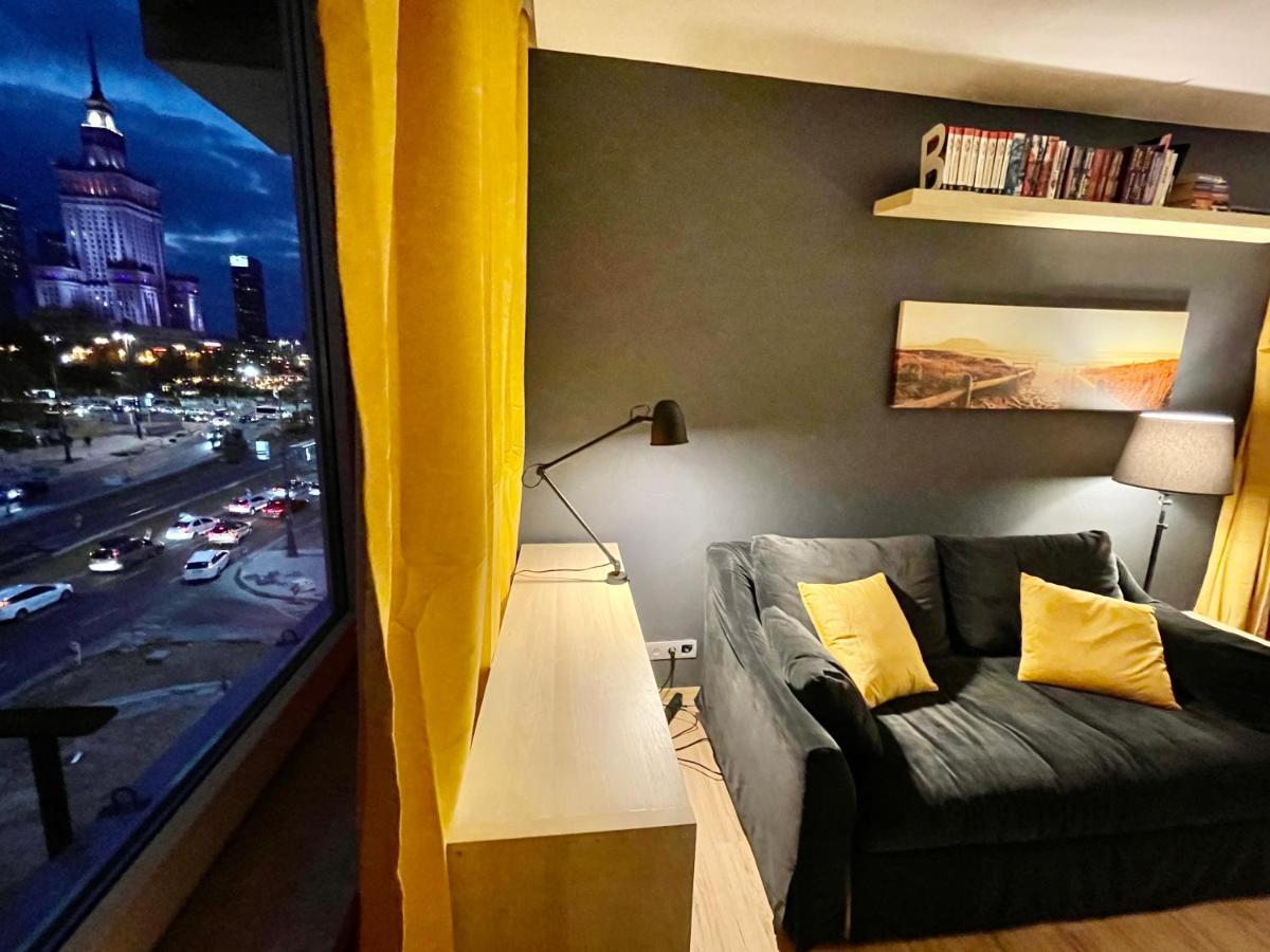 Forum Metro Wifi 1Gbs 70'Tv Netflix Hbo Appletv Warsaw Ngoại thất bức ảnh