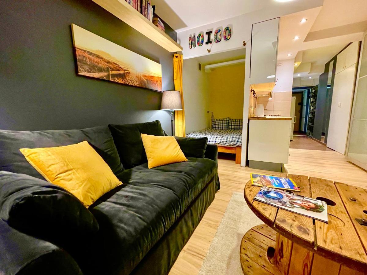Forum Metro Wifi 1Gbs 70'Tv Netflix Hbo Appletv Warsaw Ngoại thất bức ảnh